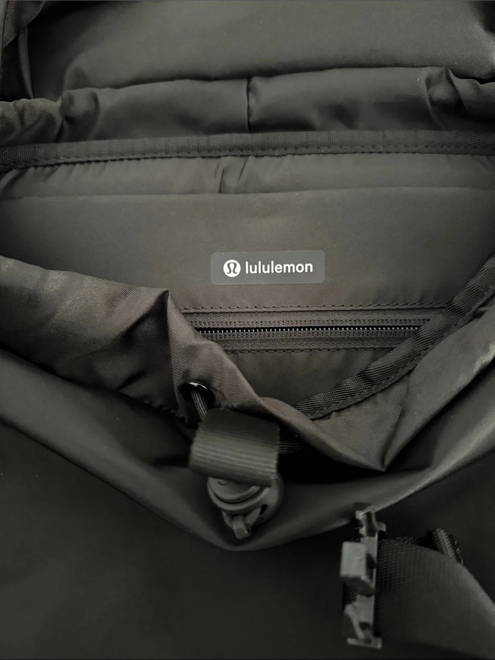 lululemon Wunderlust athletica Black Men's Backpack with Buckle Front